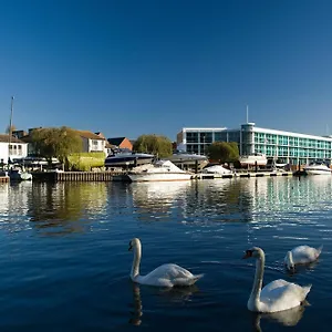 Captain's Club & 4* Christchurch (Dorset)