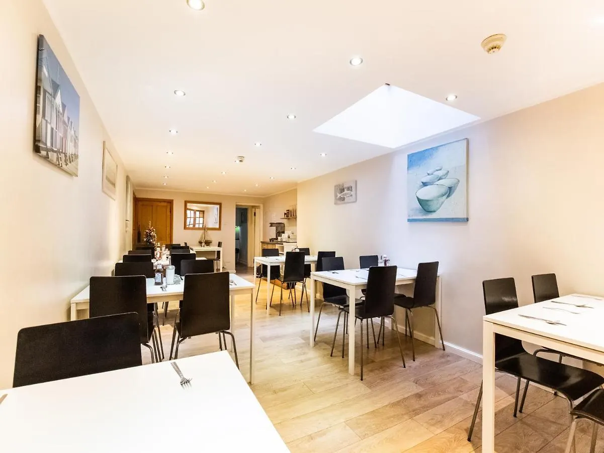 Lost Guest House Aberdeen 3*,  Reino Unido